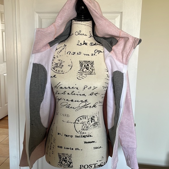 Lululemon Scuba Hoodie *Classic Cotton (SOLD) - Picture 7 of 8
